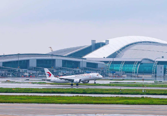 广州白云国际机场（Guangzhou Baiyun International Airport）