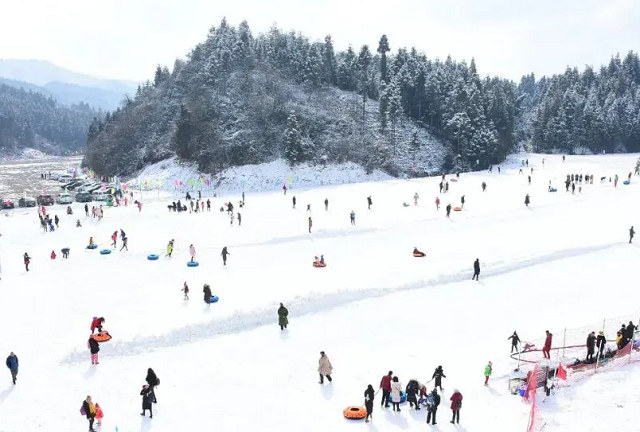 冷水滑雪