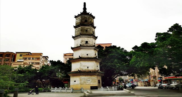 深圳凤凰塔
