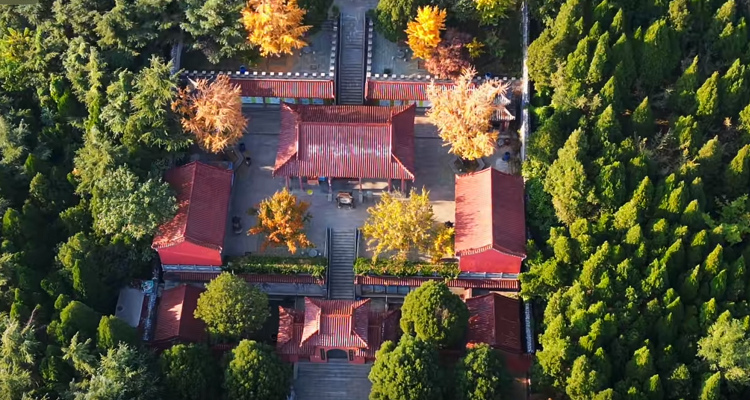 莱芜雅鹿山公园