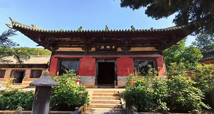 崇慶寺千佛殿