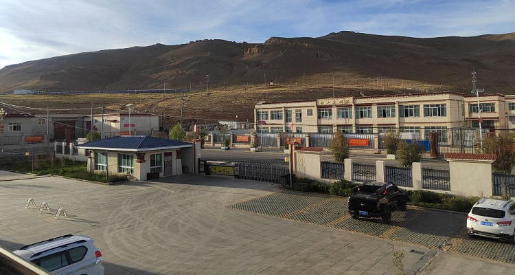 崗巴朗塔酒店