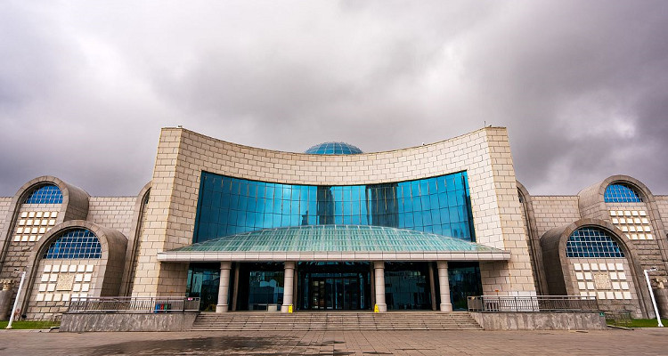 新疆维吾尔自治区博物馆