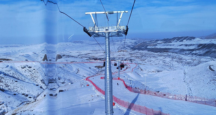 天山天池国际滑雪场